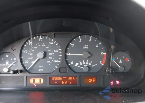 2002 BMW 325Ci z USA, uszkodzony, nr VIN WBABS33452PG86095